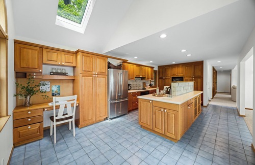 Hammondsport Casa | West Lake Retreat: private lake home on Keuka's west side, sleeps 10