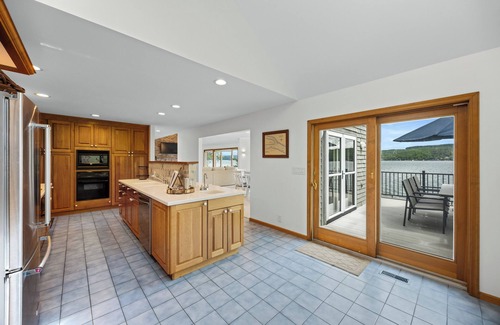 Hammondsport Casa | West Lake Retreat: private lake home on Keuka's west side, sleeps 10
