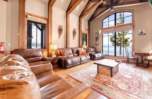 Homewood Casa | West Lake Serenity with 180-Degree Lake Views