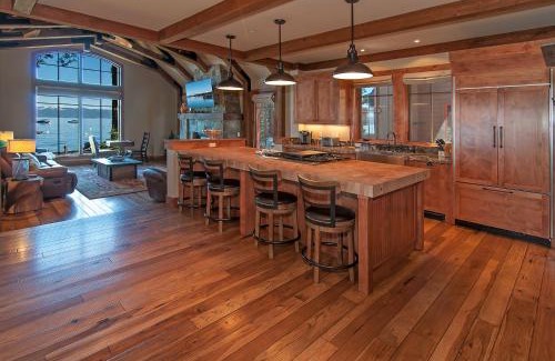 Homewood Casa | West Lake Serenity with 180-Degree Lake Views