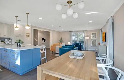 River Mountain Casa | West LR Mid-Century Modern - Evergreen House