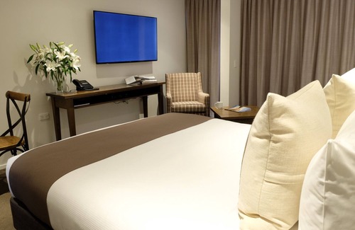 Wanaka Hotel | West Meadows Motel