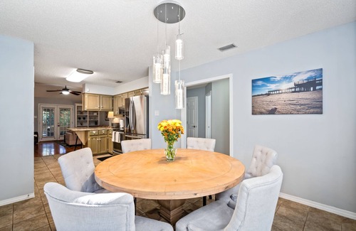 Mobile Casa | West Mobile's Home Away From Home