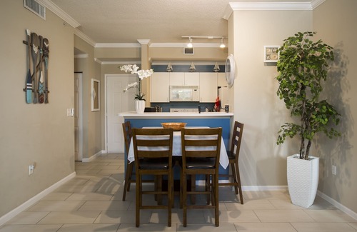 Grandview Heights Condominio | West Palm Beach, impresionante apartamento de 2 habitaciones a pasos de todo lo que necesitas