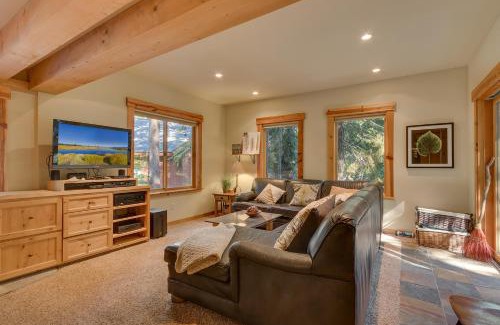 Pineland Casa | West Pine Cabin on the West Shore by Tahoe Getaways - 2 BR w 2 Bonus Rooms, Hot Tub, Pool Table & Pet Friendly
