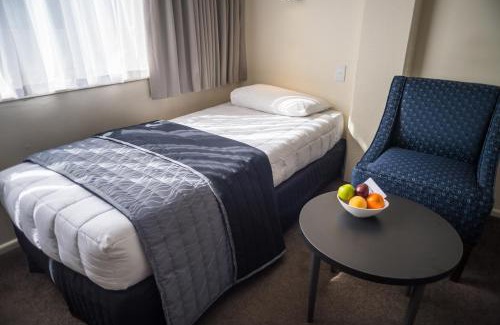 Te Aro Hotel | West Plaza Hotel