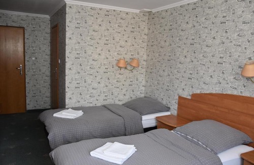 Wlochy Apartamento | West Room & Restaurant