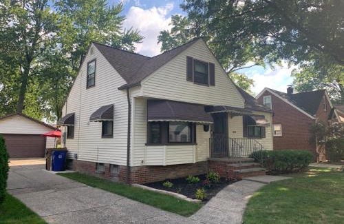 Kamm's Corners Casa | Westdale