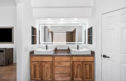 Tucson Casa | Western Ember Retreat
