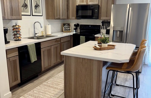 Hermiston Casa | Western Jewel -King & Queen