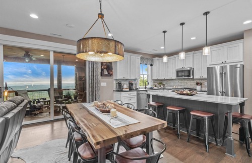 Lenoir Casa | Western Ridge Lookout at Blue Ridge Mountain Club - community amenities with seasonal pool