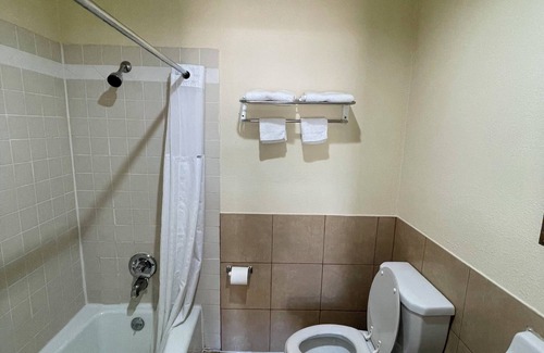 Seagoville Hotel | Western Skies Motel