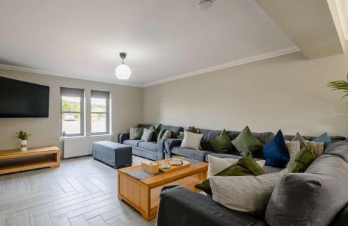 Alexandria Casa | Westertonhill 4 Bedroom Lodge Sleeps 10 with Hot Tub Hire Available