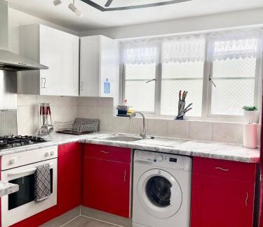 Chadwell Apartamento | Westfield Gardens Apartment - 3 bedrooms