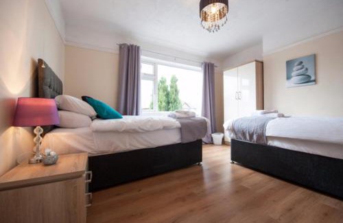 Hinckley Casa | Westfield House