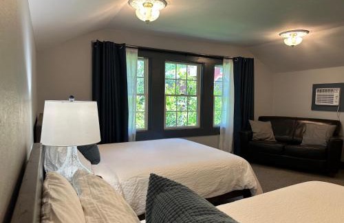 Westfir Cama Y Desayuno | Westfir Lodge & Mountain Market