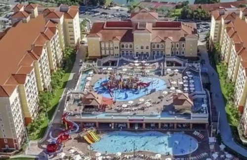 West Kissimmee Complejo | Westgate Town Center with 5 water parks