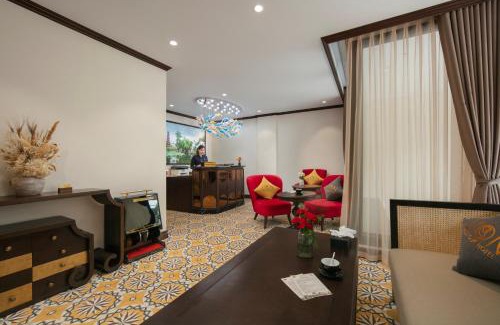 Tay Ho Hotel | Westlake Lion Boutique Studio & Spa
