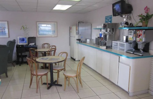 Shore Acres Hotel | Westmont Inn - Lakeland