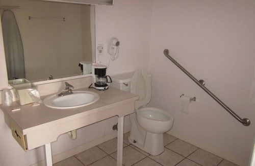Shore Acres Hotel | Westmont Inn - Lakeland