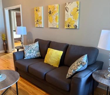 Waterford Valley Apartamento | Westmount Manor Unit 1 - 2 Bedroom Apartment