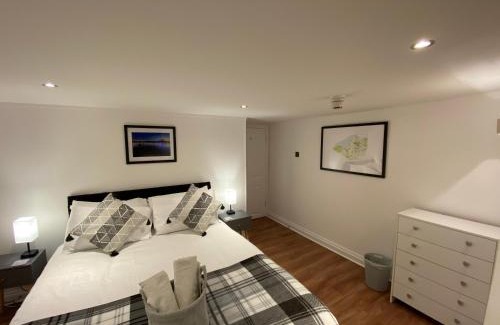 Weston-super-Mare Apartamento | Westons Hideaway, 2 Bed, Free Parking, 6 mins walk to beach,
