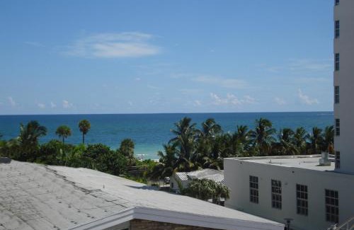 Mid Beach Hotel | Westover Arms Hotel