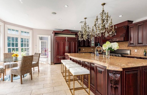 Stamford Otro | Westover Castle -Majestic in The Forest