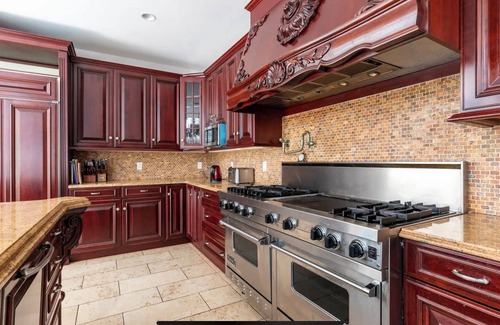 Stamford Otro | Westover Castle -Majestic in The Forest