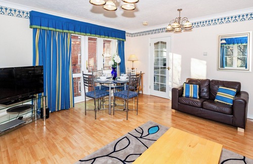Basingstoke Cabaña | Westside Apartment 1
