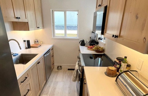 Westside Santa Cruz Casa | Westside Beachview Retreat