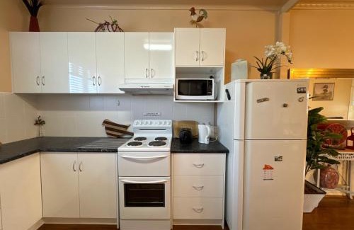 Armidale Casa | Westside Central Cottage