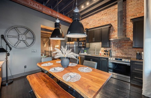 Cookeville Apartamento | Westside Escape in Historic Downtown Cookeville