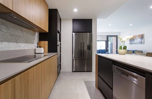 West Perth Casa | Westside Retreat - 3 Bedroom House