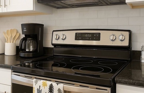 West New Haven Apartamento | Westville Stay 2BR Near Yale Free Parking