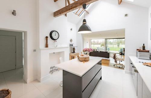 Roughton Casa | Westward Skies - Luxurious Modern Countryside Retreat