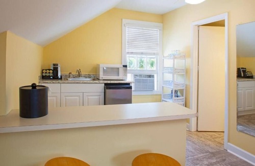 Historic Seaport Hotel | Westwinds Inn