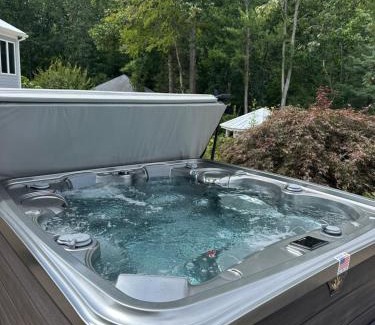 Hendersonville Casa | Wethero Ridge Moutain Estate & Hot tub