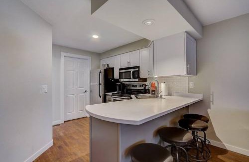 Lake Delton Apartamento | WFC II Lake Access - Family or Romance - Location!