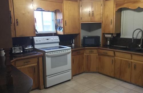 Tiddville Apartamento | Whale Cove Suites