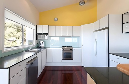 Yaroomba Casa | Whale Lookout - spectacular ocean views