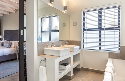 Westcliff Casa | Whale Rock Luxury Lodge