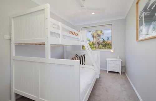 Ettalong Beach Casa | Whale Song Serenity - Ettalong Beach Garden Stay
