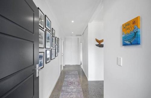 Augusta Casa | Whale Tails Augusta - stylishly modern in the town of Augusta
