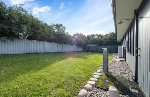 Augusta Casa | Whale Tails Augusta - stylishly modern in the town of Augusta