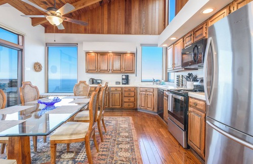 Manchester Casa | Whale Watchers Bluff - Amazing Panoramic Views!