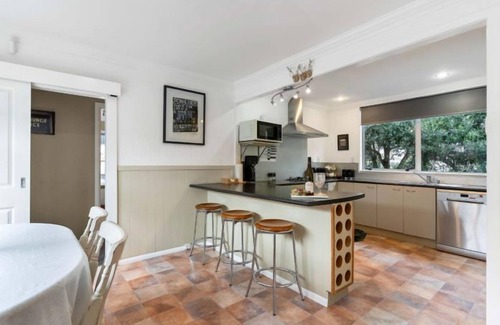 Whangamata Casa | Whanga Beach Bach - Whangamata