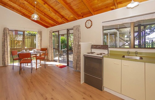Whangamata Cabaña | Whangamata Wonder - Whangamata Holiday Home