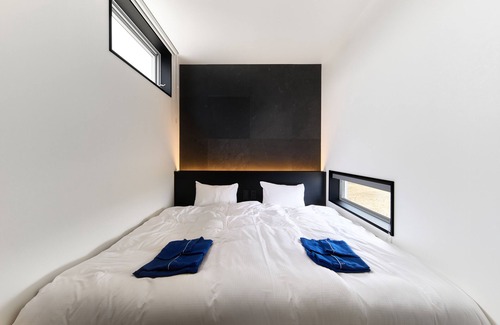 Himi Hotel | WHARF&CO.