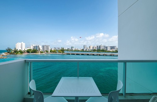 Puerta de Tierra Condominio | What a view! Oceanfront Studio, Superb Location, very central!